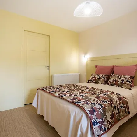 De La Moulinquie Holiday home Saint-Cirgue